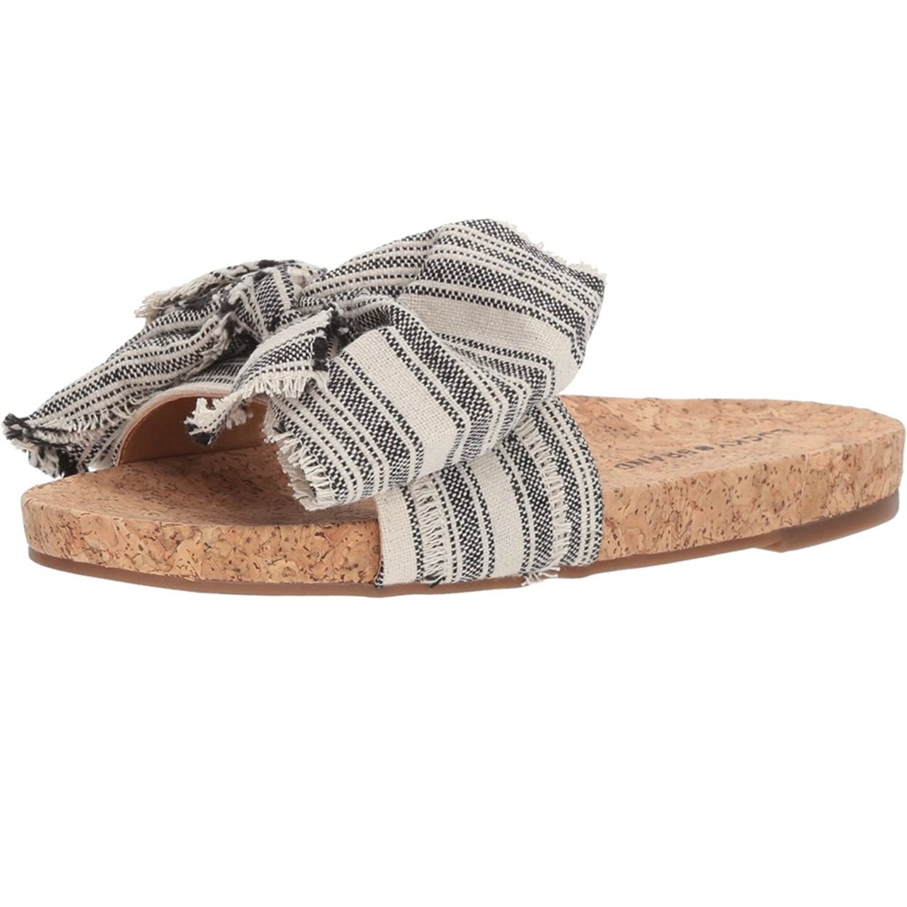 𐙚⋆˚✿˖° Lucky Brand Slide Sandal 𐙚⋆˚✿˖° - Picture 2 of 7